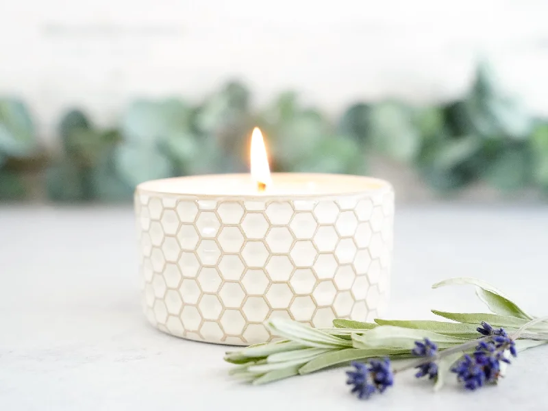 Christmas gift candles with peppermint scent-Lavender Bergamot Ceramic Soy wax container Candles