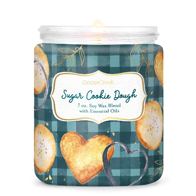 Christmas gift candles with berry and spice scent-Sugar Cookie Dough 7oz Single Wick Candle