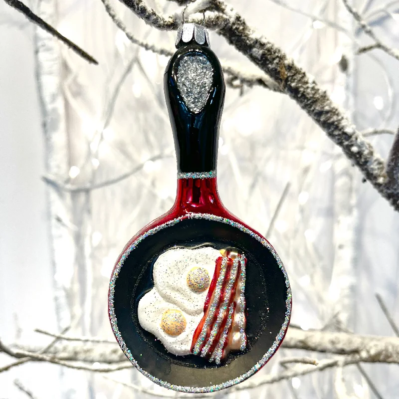 Christmas Decoration for elf magic-Breakfast Frying Pan Tree Bauble